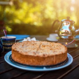 In liebevoller Erinnerung: Oma Hannas legendärer Apfelkuchen mit Streuseln