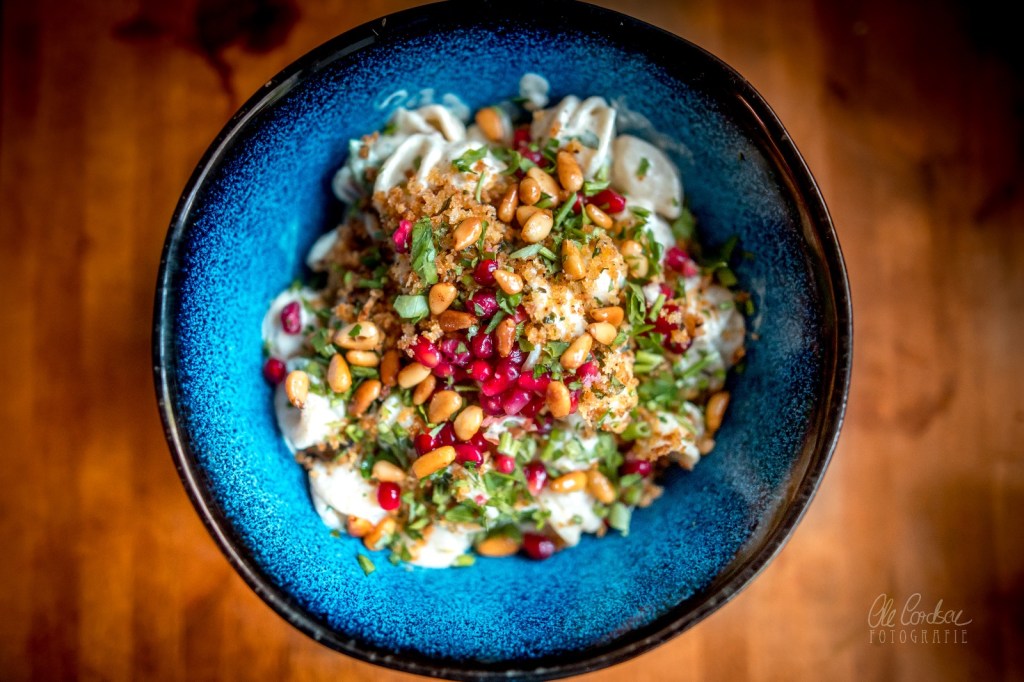 Dieses Gericht schmeckt wie ein märchenhafter Traum aus dem Orient. So gut, dass ich nicht anders konnte, als es in ein spontan erfundenes Märchen zu kleiden.