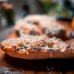 Flammkuchen? Nein, fantastisches Flammbaguette – als Knuspertrost in tristen Nächten