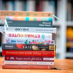 Zehn tolle und ein komisches: Besondere Kochbücher des Jahres
